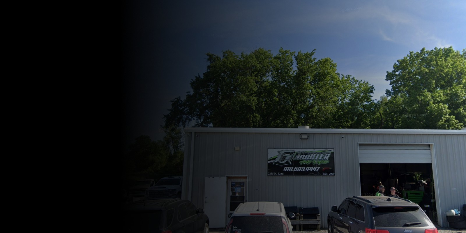 Exterior of 6 Shooter Auto Repair shop